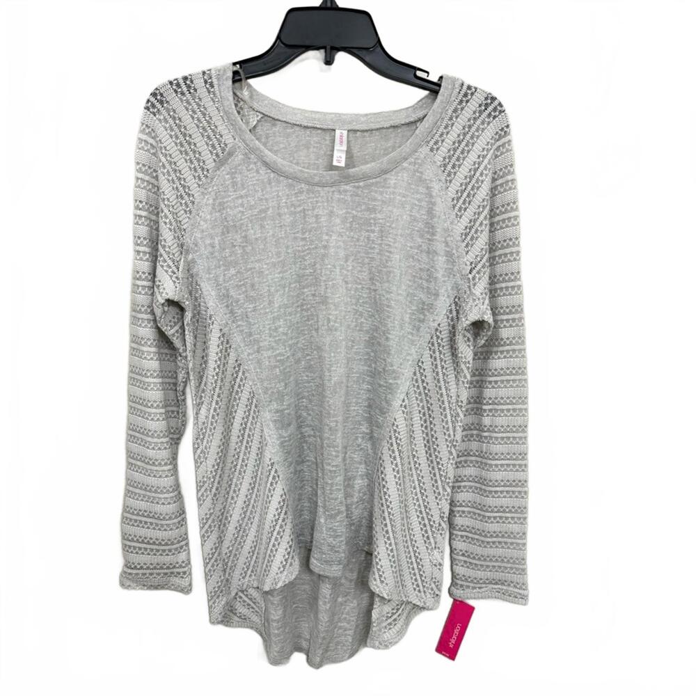 NWT Xhilaration Gray Sheer Lace Bohemian Long Sleeve Flowy Top- Size Large